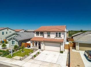 805 Fulton Way, Hollister, CA