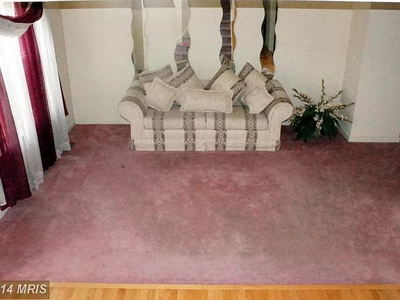 4th image of 906 Wagner Farm Ct
