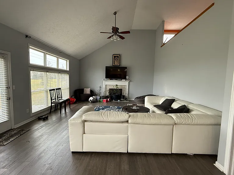3956 Mead Dr — Photo 2