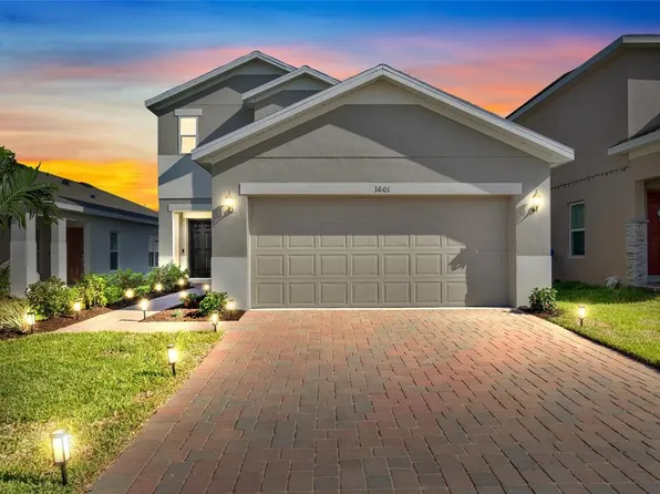 1601 Swan Swim Dr, Davenport, FL 33837