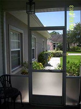 3rd image of 1043 Live Oak Cir