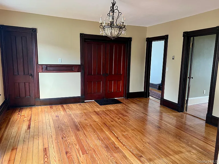8 Alden Pl — Photo 7