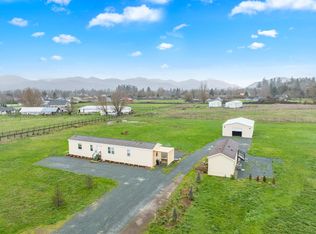 1825 Boundary Ln, Grants Pass, OR 97527