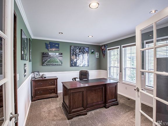 5th image of 4210 227th Avenue Ct E