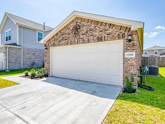 4th image of 12558 Newcastle Park Ln