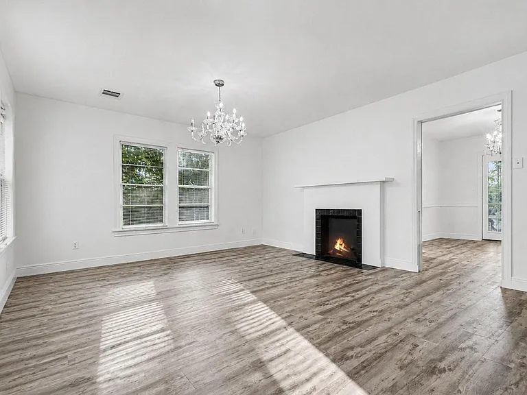 3936 Browning St — Photo 2