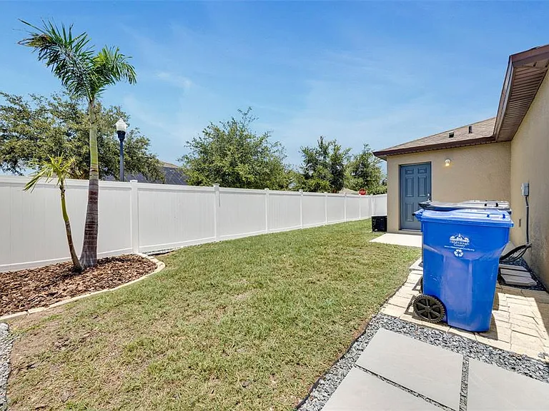 12401 Streambed Dr — Photo 28