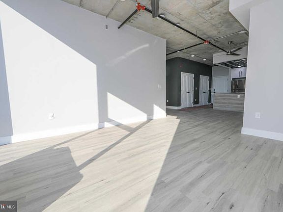 5th image of 3460 J St #504