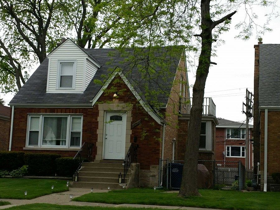 2nd image of 9255 S Sawyer Ave