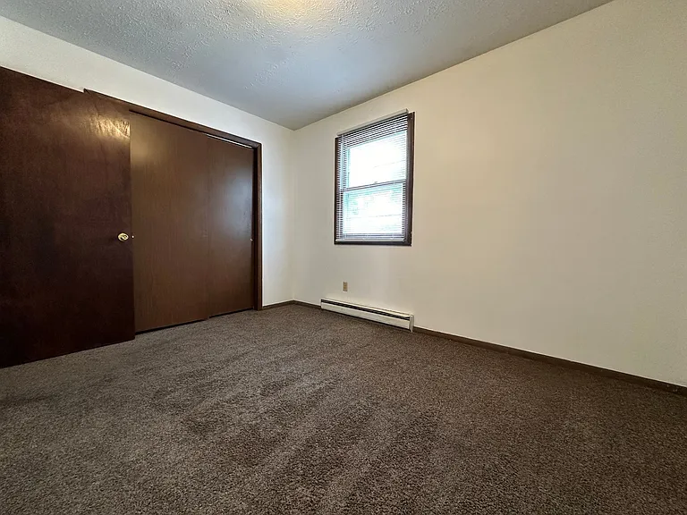 300 College Park Dr — Photo 10
