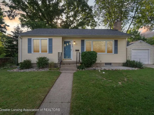 926 Stanley St, Lansing, MI 48915