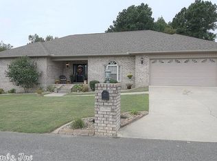 152 Wolf Ridge Dr, Hot Springs, AR 71913