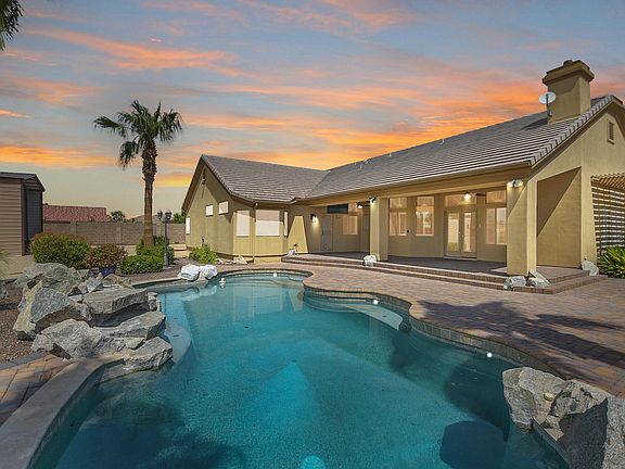 3rd image of 8333 W AVENIDA DEL SOL --