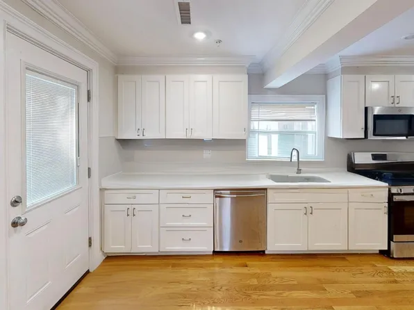 62 Gordon St, Boston, MA