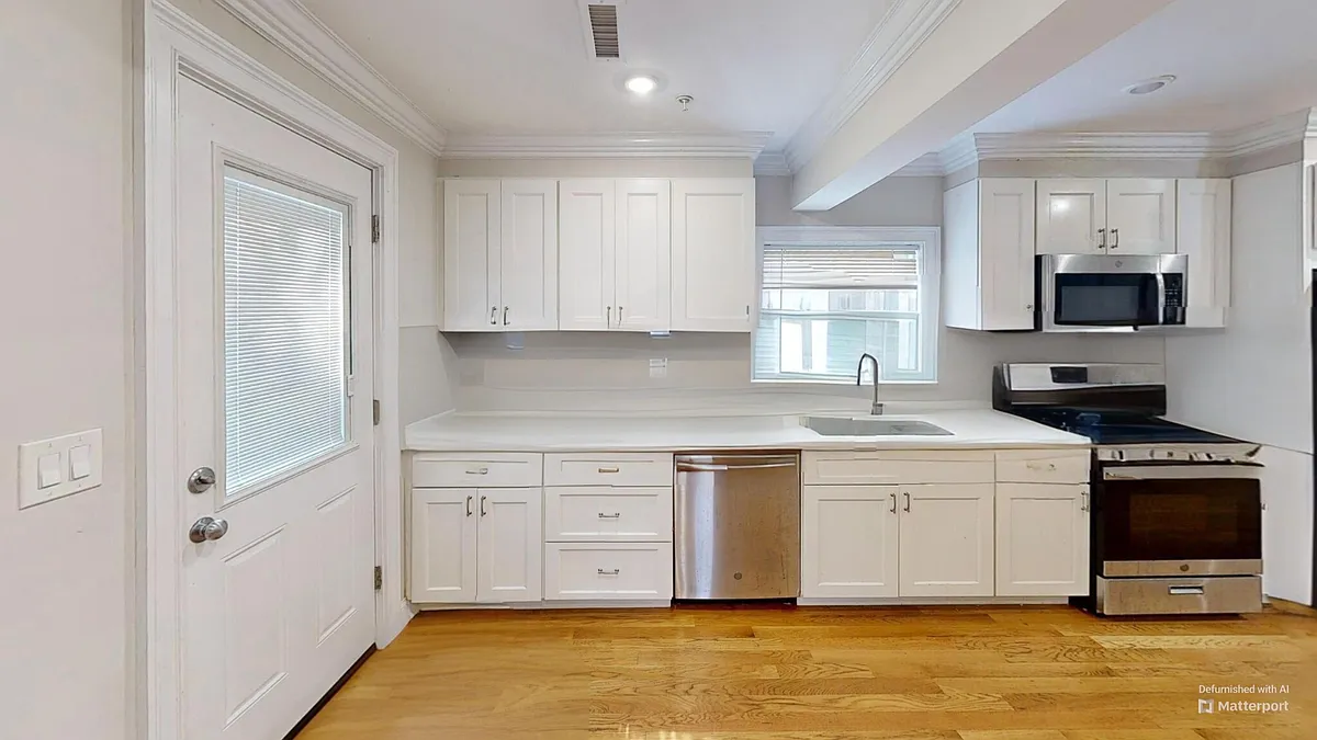 Building Photo - 62 Gordon St #1A