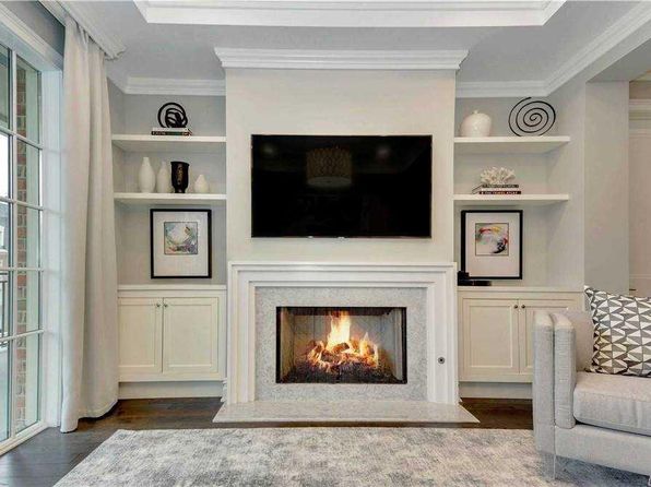 1000 Royal Court #1203, North Hills, NY 11040