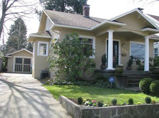 2904 NE Knott St, Portland, OR 97212