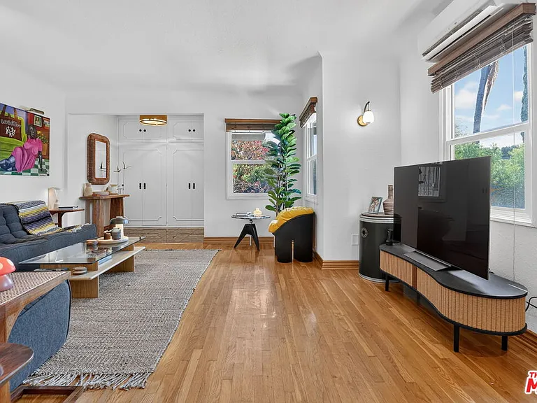 9001 Lloyd Pl — Photo 8