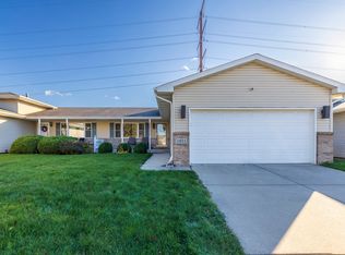 1811 W 86th Ln, Merrillville, IN 46410