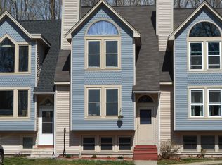 365 N River Rd APT 3, Epping, NH 03042