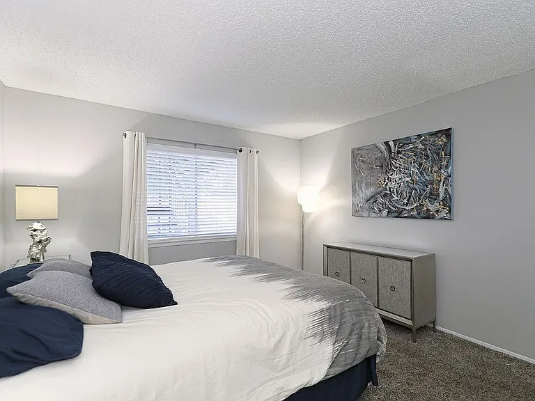 City Summit Apartments — Photo 58