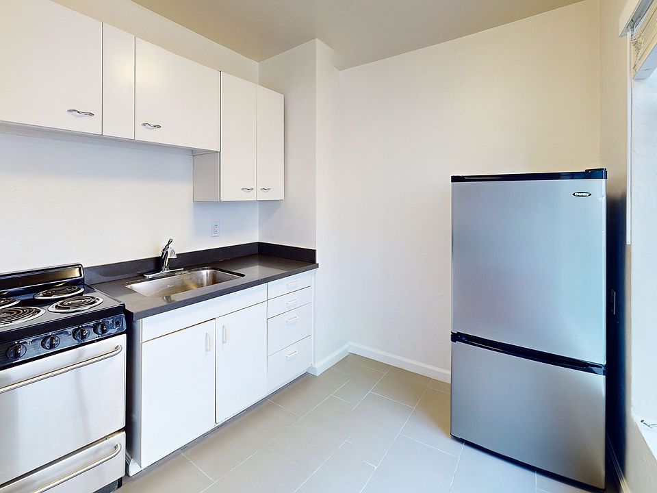 1st image of 2250 Buchanan St APT 9