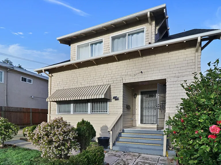 2683 Grande Vista Avenue — Photo 23