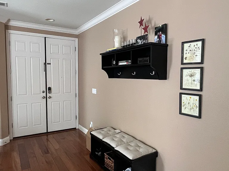 1517 Woodhaven Cir — Photo 3