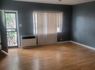 9915 S Wood St #12, Chicago, IL 60643