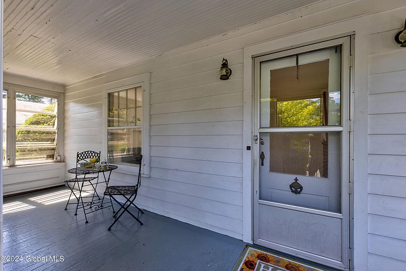 2nd image of 42 Quade Street