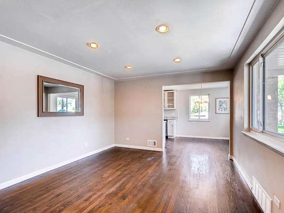 2nd image of 1301 S Beach Ct