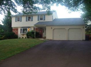 1967 Supplee Rd, Lansdale, PA 19446