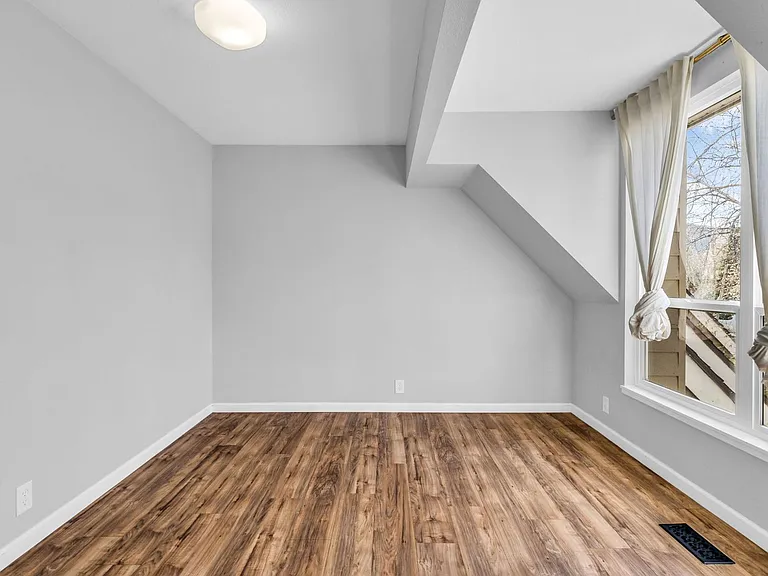 2035 Lucky John Dr — Photo 26