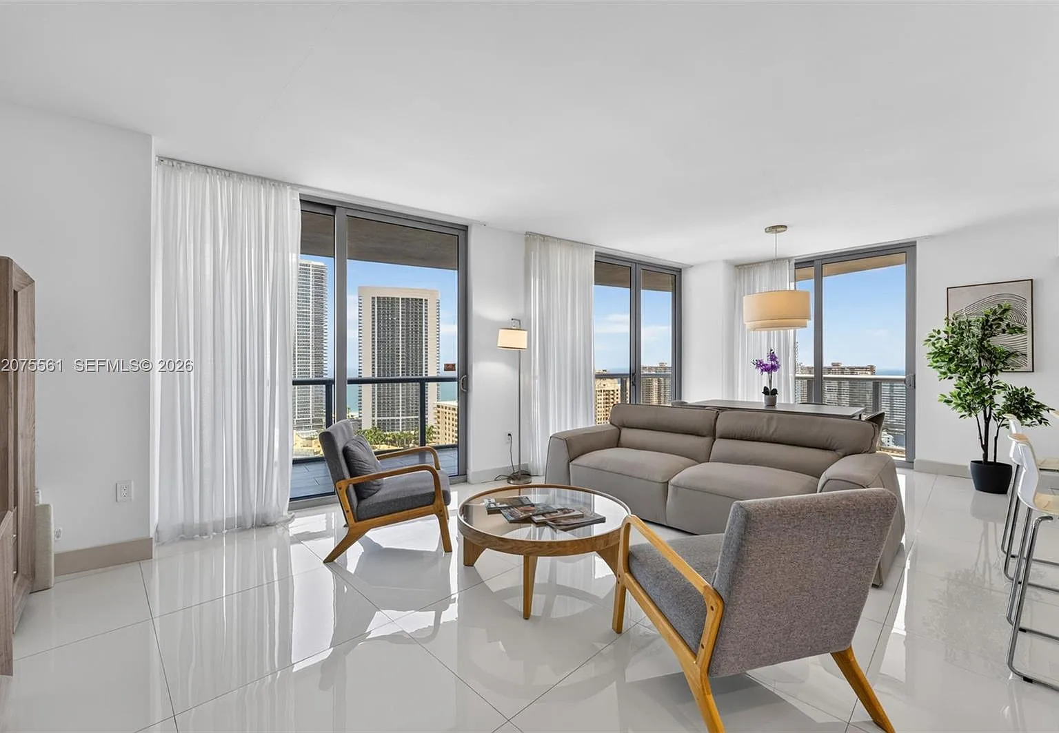 Beachwalk Condominium — Photo 4