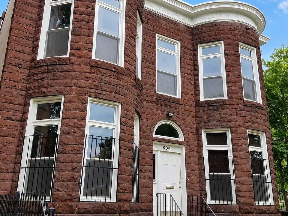 804 Hollins St #1