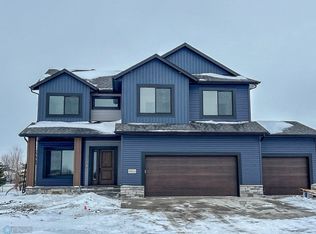 4806 4th St S, Moorhead, MN 56560