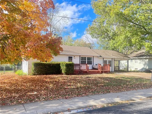 13224 Bennington Ave, Grandview, MO 64030