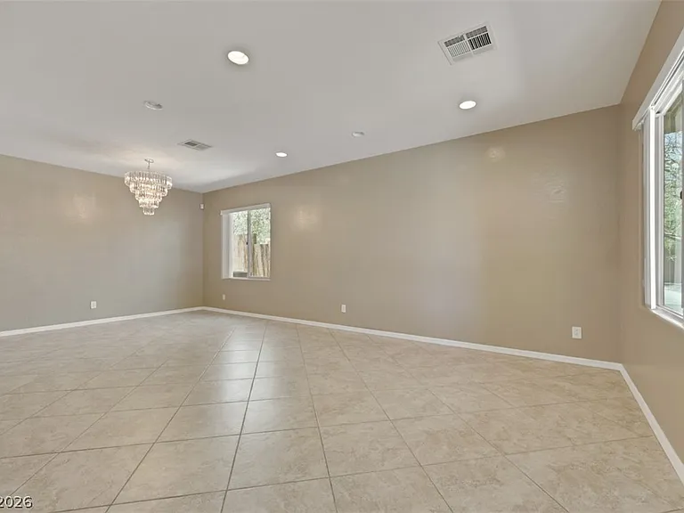2501 Bechamel Pl — Photo 2