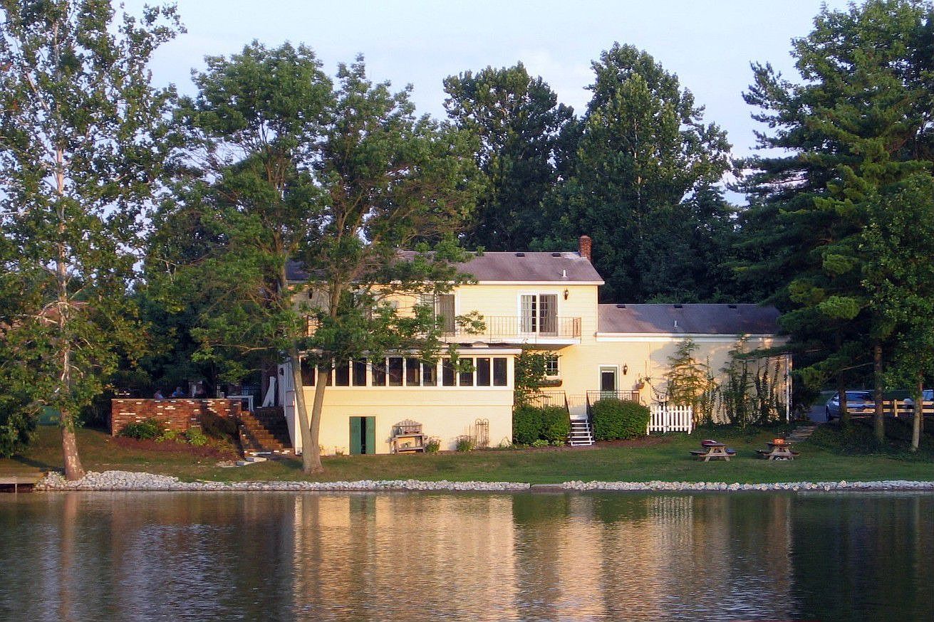 3806 N Foxcliff Dr E, Martinsville, IN 46151 Zillow