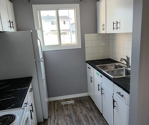 4th image of 11486 139th Ave NW