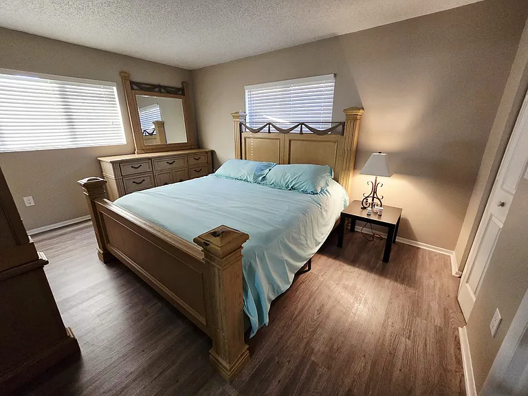 5582 Baywater Dr — Photo 13