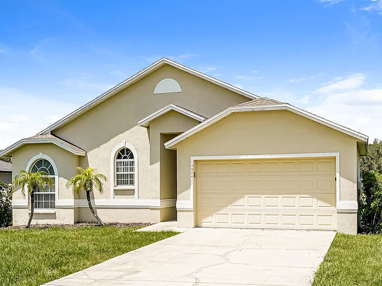4944 Palm View Dr N — Photo 3