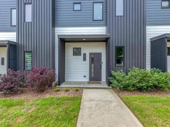1018 Tipton St, Raleigh, NC 27610