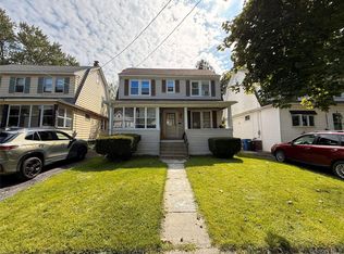 30 Bogart Ter, Colonie, NY 12202
