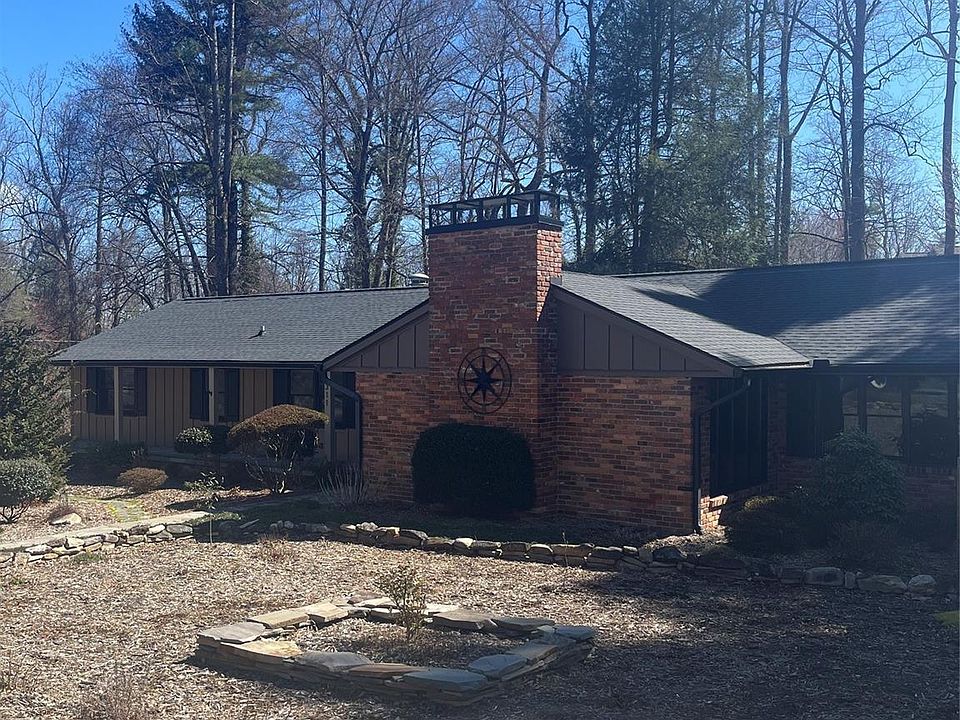 2nd image of 311 Woodland Trl