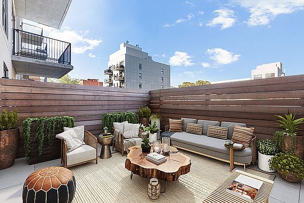 1st image of 860 Lorimer St APT 2E