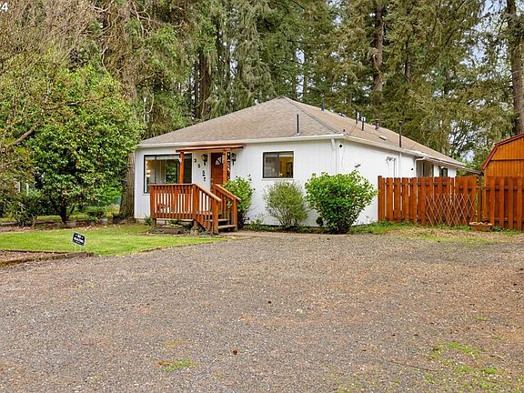 2nd image of 355 SE 26th Ave
