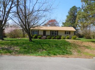 105 McDougal Rd, Fayetteville, TN 37334