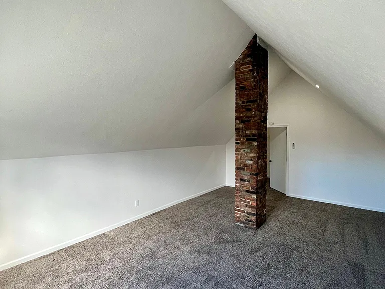 2089 Robin St #3 — Photo 12