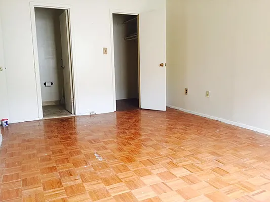 Rented by Rapid Realty Cobble Hill | media 10